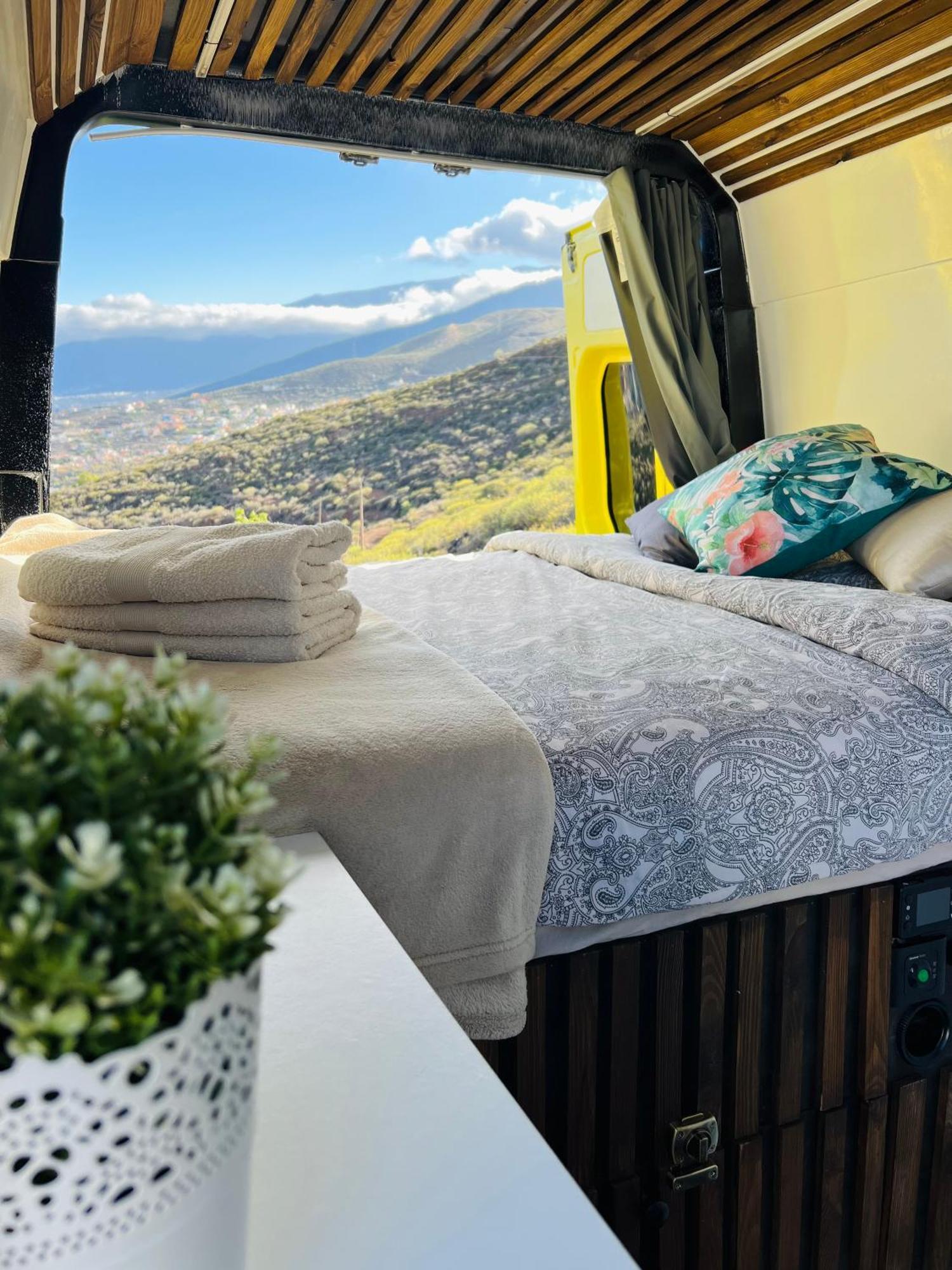 On Road- Feel Freedom With Campervan! Guincho  Экстерьер фото