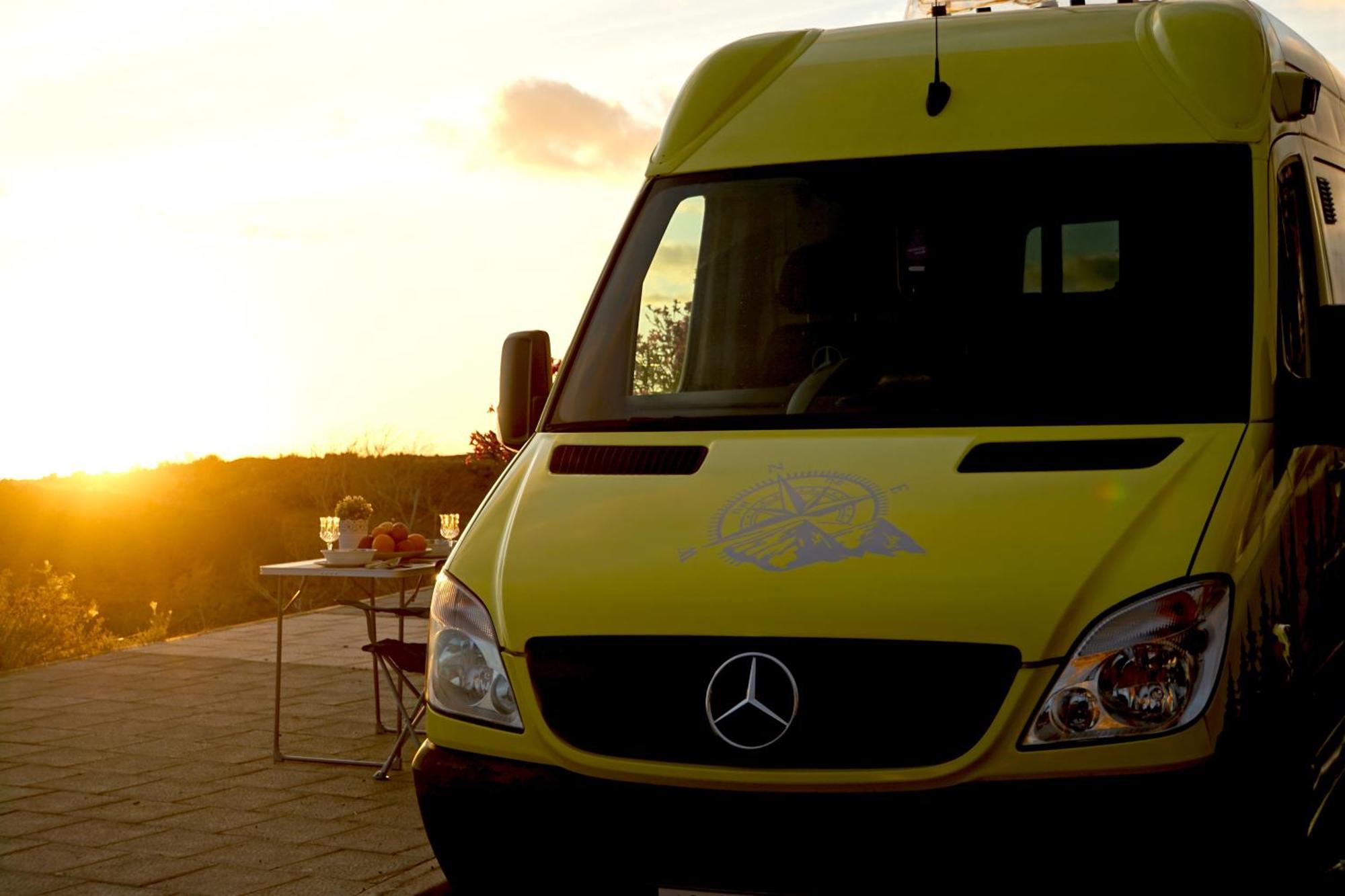 On Road- Feel Freedom With Campervan! Guincho  Экстерьер фото
